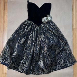 VINTAGE JESSICA MCCLINTOCK GUNNE Dress
